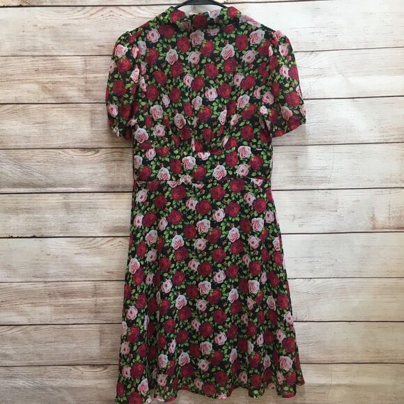 BETSEY JOHNSON DRESS IN ROSE PRINT - Picture 5 of 7